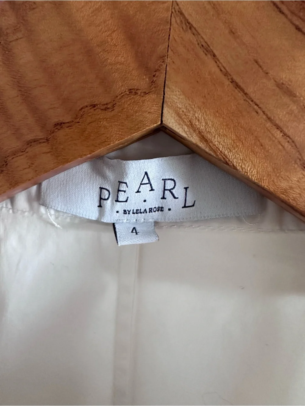PEARL BY LELA ROSE Sleeveless Ruffle Lace-Trim Button-Front Blouse in White